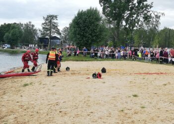 Pokaz ratownictwa wodnego