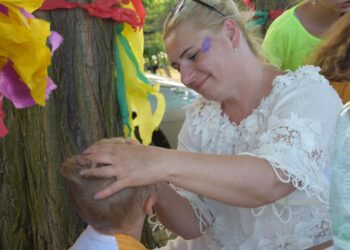 Wspólna zabawa i pomaganie