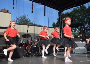 Wspólna zabawa i pomaganie