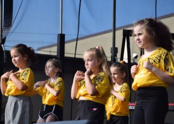 Wspólna zabawa i pomaganie