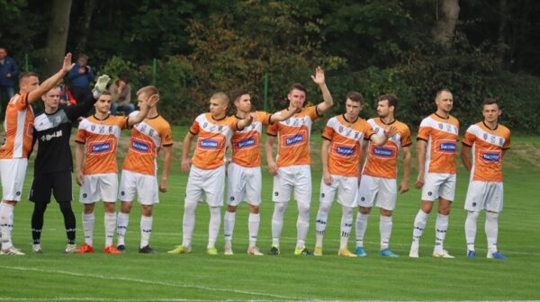 Porażka ze zwycięzcą ligi