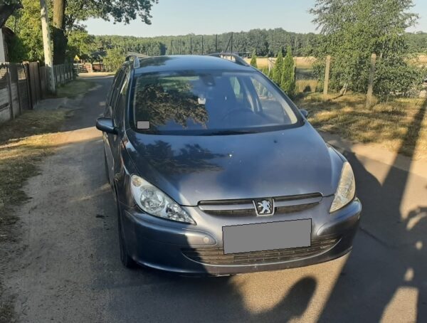 Miał promile, nie miał uprawnień…