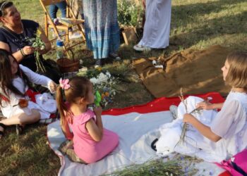 Słowiańskie obrzędy w krotoszyńskim parku