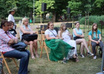 Słowiańskie obrzędy w krotoszyńskim parku