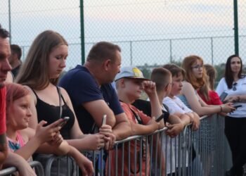 Gwiazdy porwały publiczność do zabawy