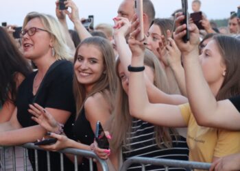 Gwiazdy porwały publiczność do zabawy