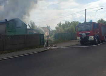 Płonął nieużytkowany budynek