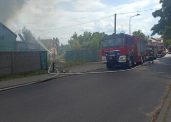 Płonął nieużytkowany budynek