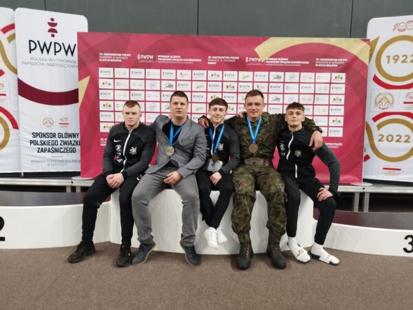 Mistrzowie kraju z Ceramika