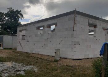 Budowa świetlicy ruszyła pełną parą