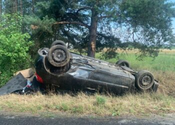Jazda zakończona dachowaniem
