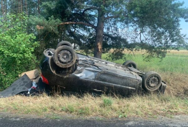 Jazda zakończona dachowaniem