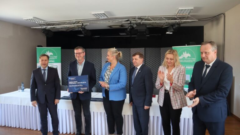 Ponad 8 milionów złotych trafi do samorządów
