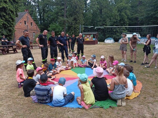 Strażacy sprawdzili obóz harcerski