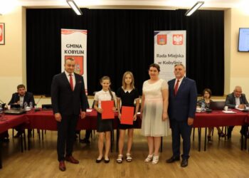 Uhonorowano najlepszych uczniów