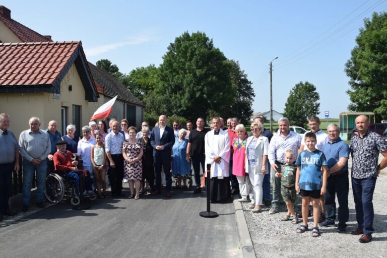 Droga w Gołkowie po remoncie