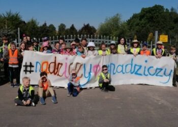 Zbierają środki finansowe na boisko!