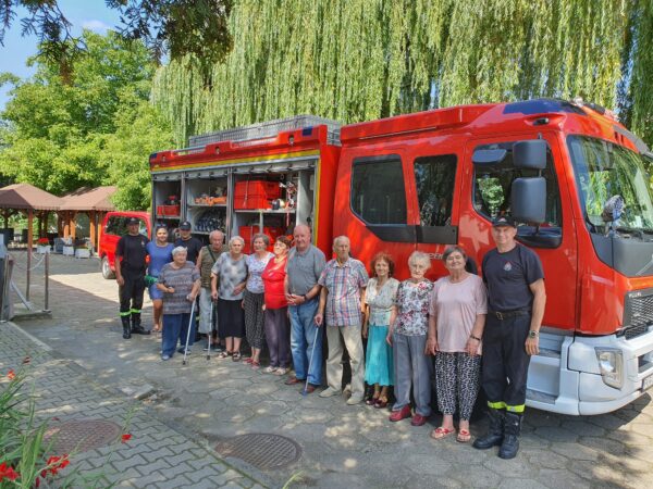 Strażacy z wizytą u seniorów