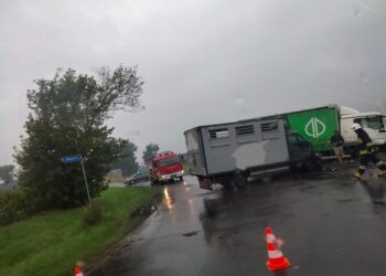 Zderzenie samochodów w Wykach