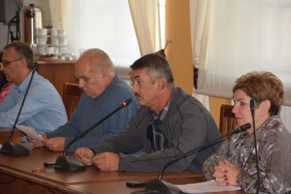 Radni żądają szacunku i poważnego traktowania