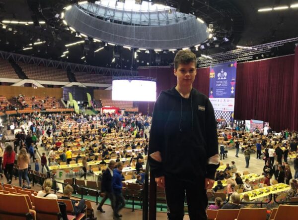 Kacper Ugorek w ścisłej czołówce!