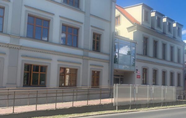 Groził, że wysadzi sąd i zabije sędziego…