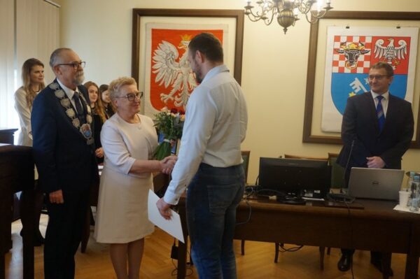 Radni uhonorowali utytułowanego sportowca