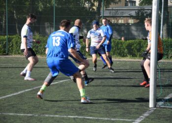 Księża i samorządowcy zagrali w szczytnym celu