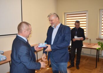 Ponad sto czujek trafiło do mieszkańców powiatu