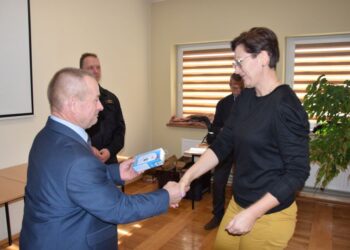 Ponad sto czujek trafiło do mieszkańców powiatu