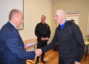 Ponad sto czujek trafiło do mieszkańców powiatu