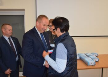 Ponad sto czujek trafiło do mieszkańców powiatu