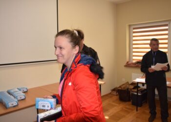 Ponad sto czujek trafiło do mieszkańców powiatu