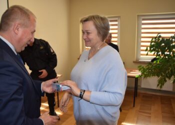 Ponad sto czujek trafiło do mieszkańców powiatu