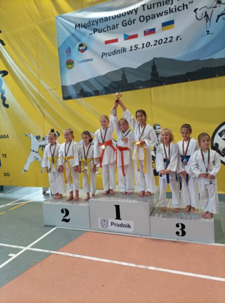 Dziewczęta spisały się na medal(e)