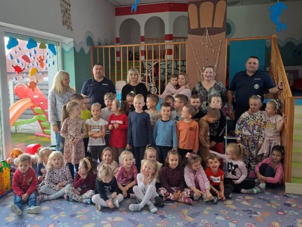 Z przedszkolakami rozmawiali o bezpieczeństwie
