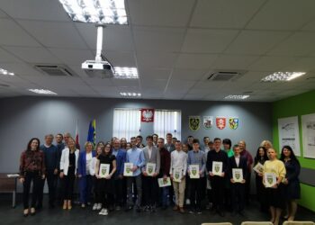 Wręczono stypendia starosty milickiego