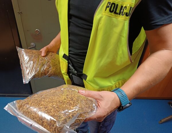 Handlował nielegalnym tytoniem