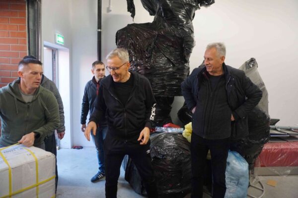 Kolejny transport darów dla uchodźców