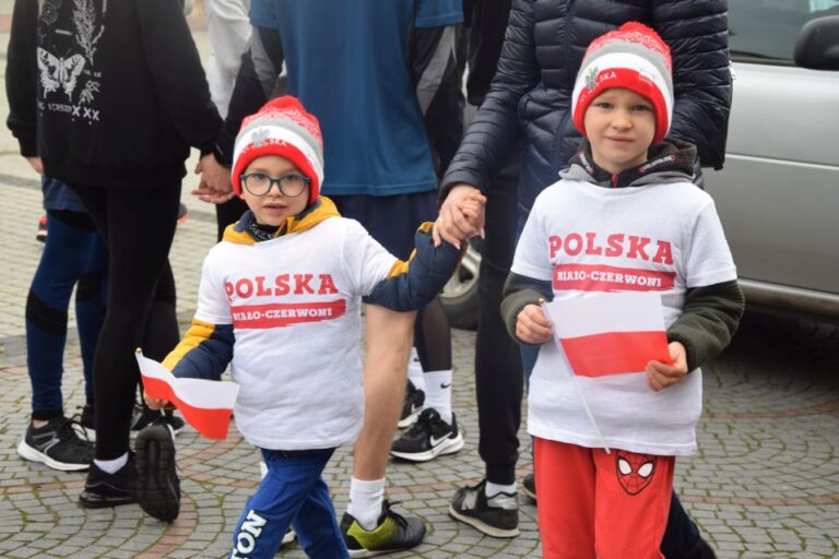 Kilkaset osób pobiegło dla ojczyzny!