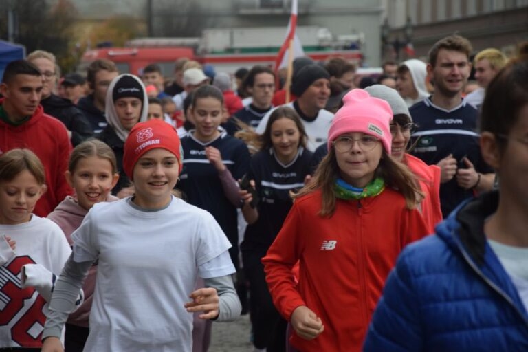 Kilkaset osób pobiegło dla ojczyzny!