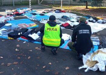 Handlowali podrabianą odzieżą