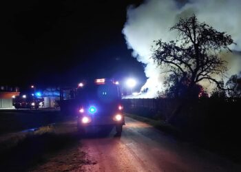 Ogień strawił kilkaset balotów