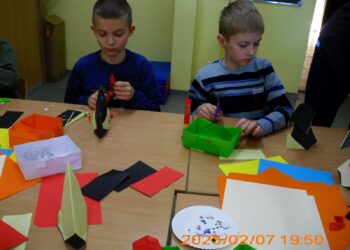 Poznawali sztukę origami