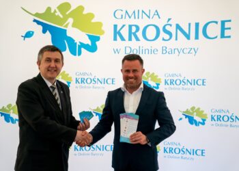 700 kart dla gminy Krośnice
