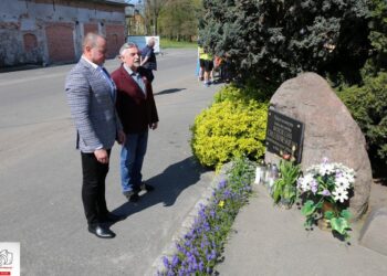 Szlakiem miejsc pamięci narodowej