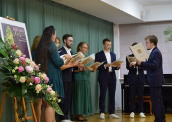 Kolory nadziei w bibliotece