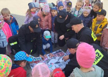Przedszkolaki odwiedziły krotoszyńskich strażaków