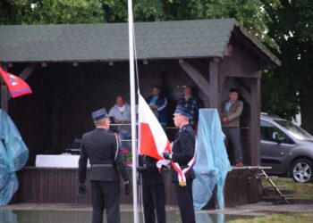 Jubileusz w strugach deszczu