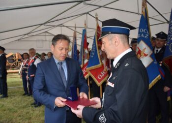 Jubileusz w strugach deszczu